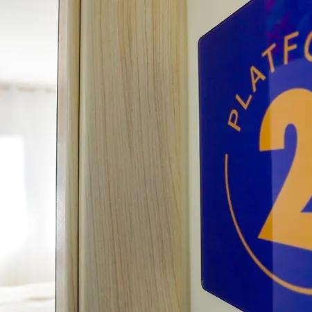 The Platform Bed and breakfast