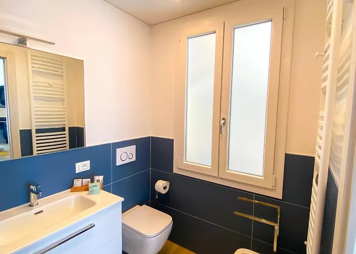 The Platform 4* 페라라